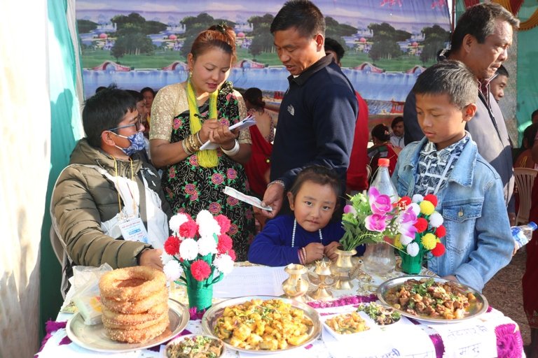 सुर्खेतमा माघी मेला जारी, मगर र माघीको के सम्बन्ध छ ? (फोटो कथा)